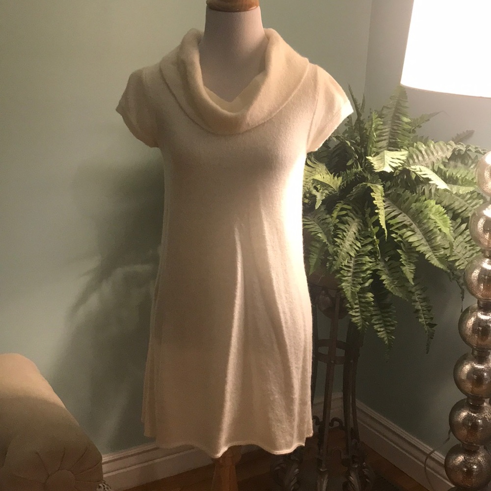 Frenchi women’s knit sweater tunic cream color M